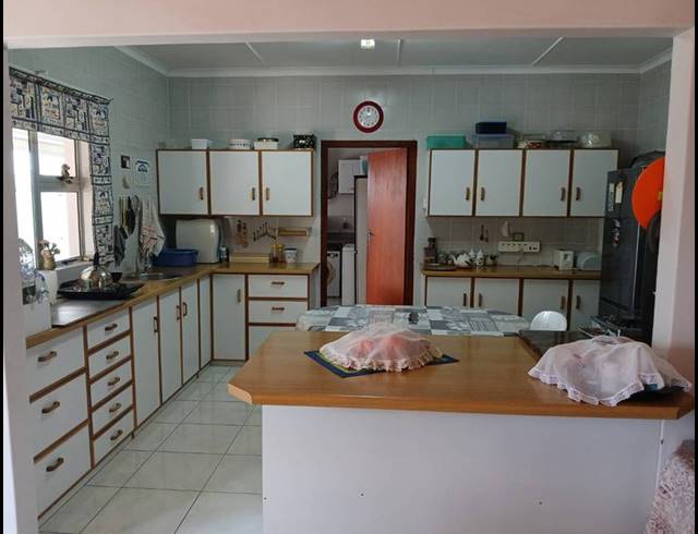 3 BEDROOM HOUSE FOR SALE IN STILBAAI-WES